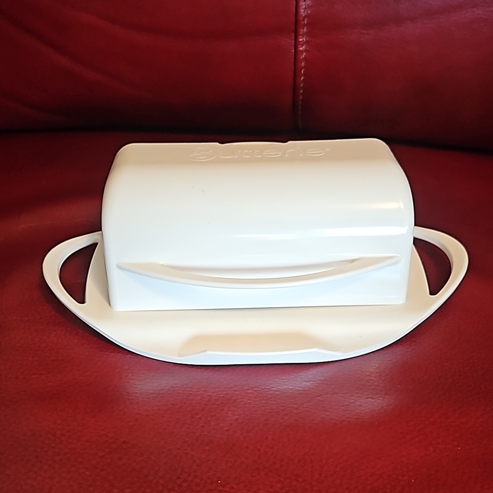 Kitchen concepts, White Butter Dish